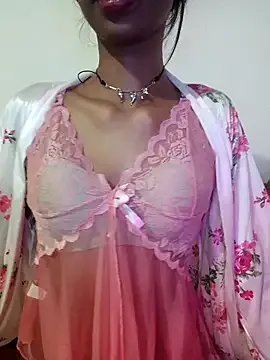 Freechat BunnyBloom25 on StripChat