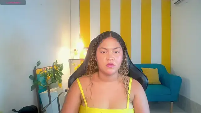 Cristal_War on StripChat