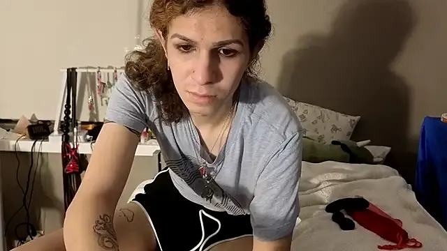 Private cuddlyavenue on StripChat