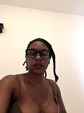 Freechat CurvyGoddessXxx on StripChat