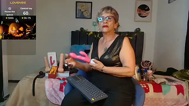 Devora_mature65 — SQUIRT TIME