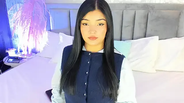 Freechat EmmaBlossom on StripChat