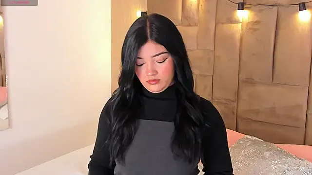 Freechat EmmaBlossom on StripChat