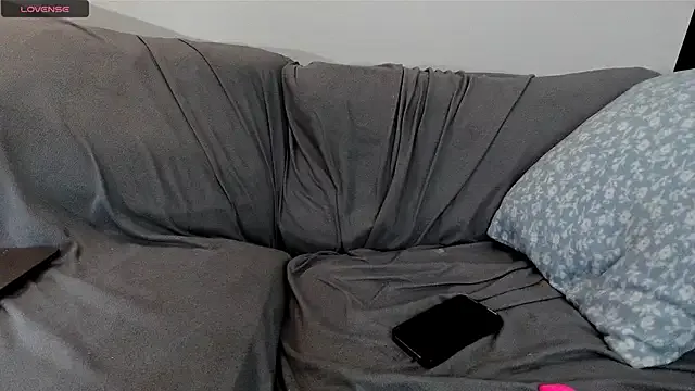 EmoDream1998 on StripChat