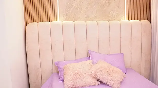 Private emyli_sw_ on StripChat