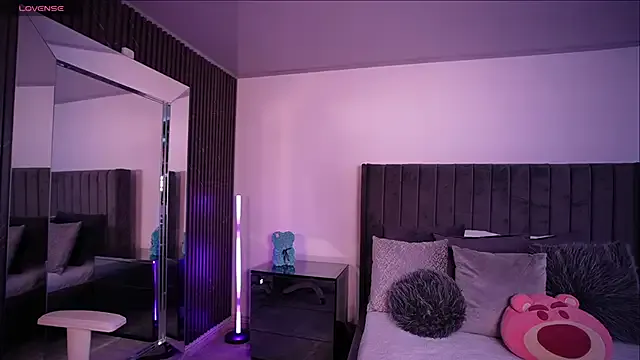 Evellyn_clair1 on StripChat 