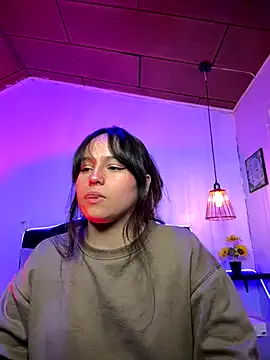 Eymmy_24 on StripChat 