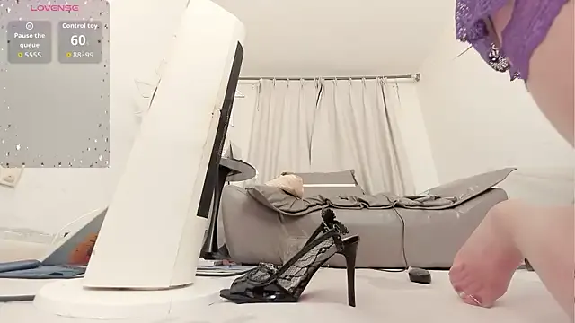 fox-yiyi — Private on StripChat