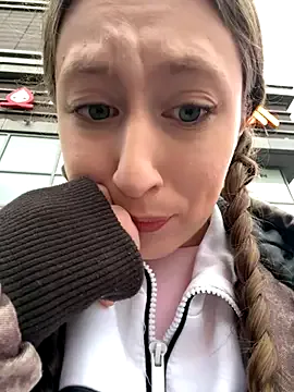 StripChat FroggyAnna is Freechat FroggyAnna — caress pussys after squirt