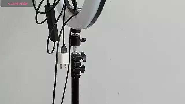 Freechat hotbrunett on StripChat