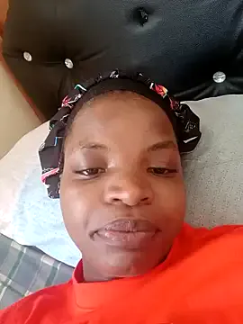 hotgal1112 on StripChat