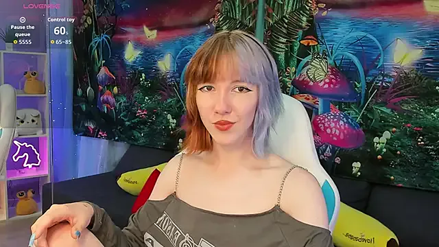 Freechat JessieRich on StripChat