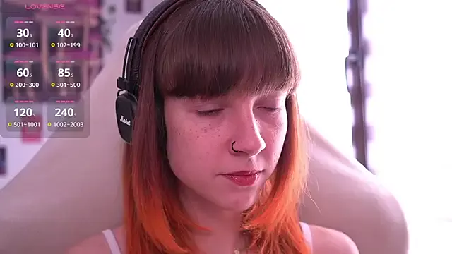 Freechat juliapie on StripChat