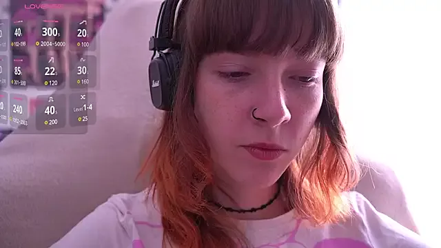 Freechat juliapie on StripChat