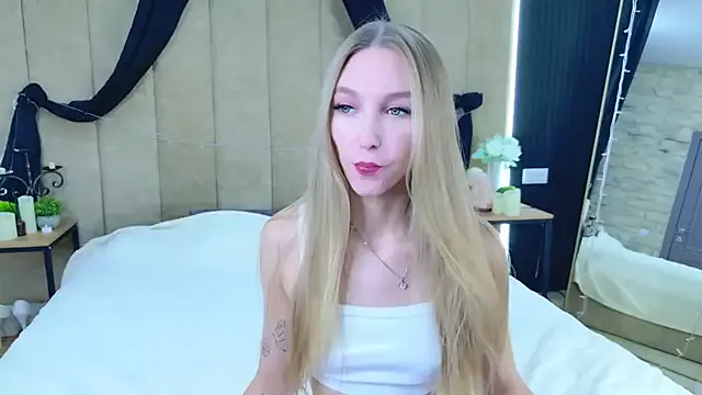 Private KellyBradford on StripChat