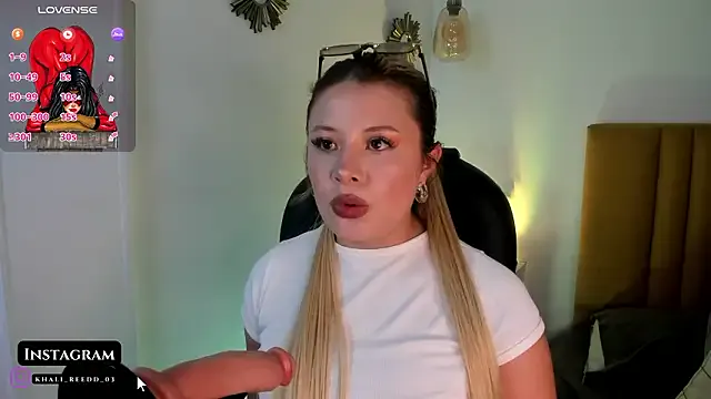 Khali_reed_ — Fingering Pussy