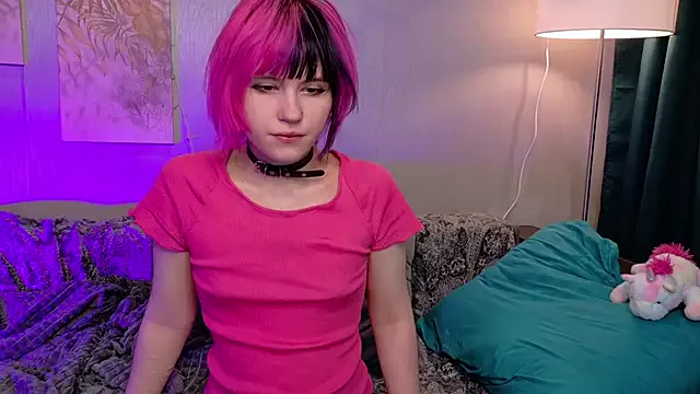 KikiMoor on StripChat 