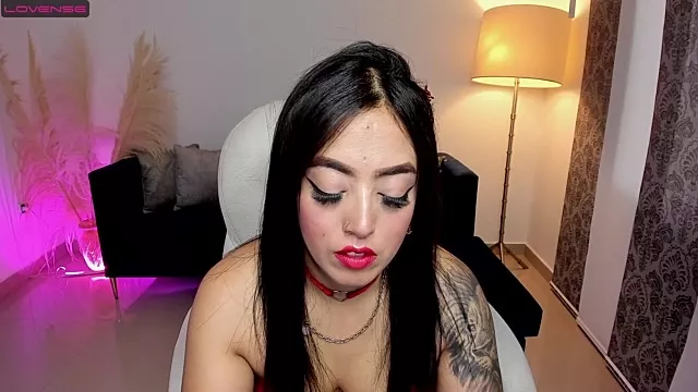 Freechat kim_thompson_1 on StripChat