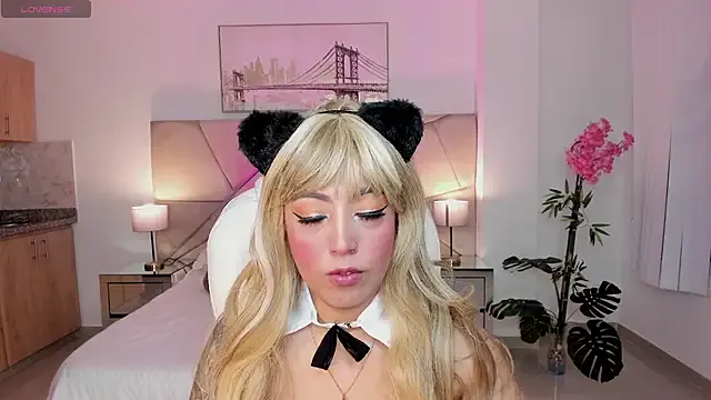 Freechat kim_thompson_1 on StripChat