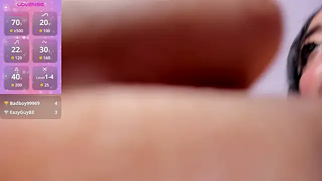 Freechat kim_thompson_1 on StripChat