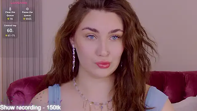 KiraBarlows — flash tits