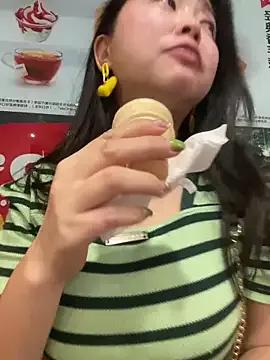 KK-baobao on StripChat 