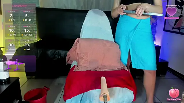 Freechat la_ratona_1 on StripChat