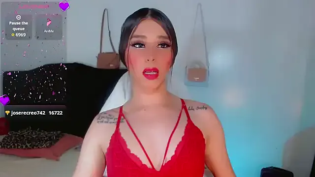 Freechat la_ratona_1 on StripChat