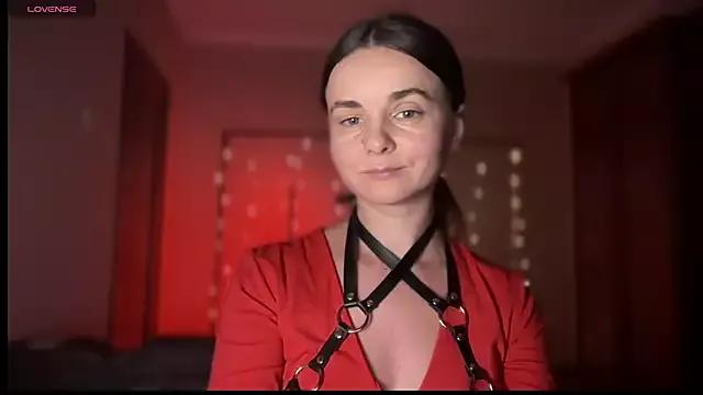 lanaloulou on StripChat 