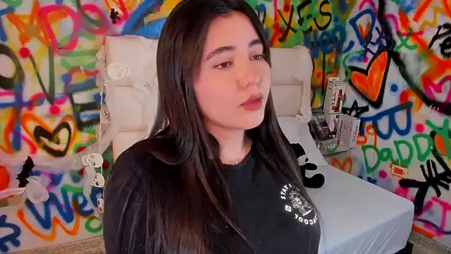 Freechat Liana_Bernocchi on StripChat