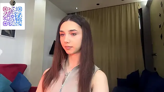 LinaMour — Slowly twirl in front of the camera