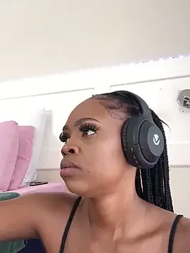 StripChat LuciousLips96 is Freechat LuciousLips96 — deepthroat and anal for 10 min