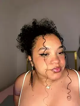 Lucy_wilson5 on StripChat