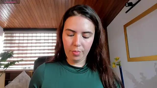 Lyssa_Muller on StripChat 