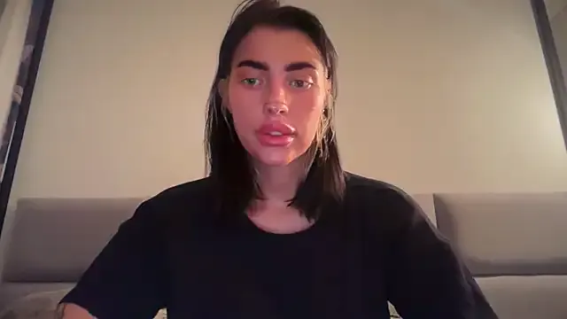 Marakuia054 on StripChat