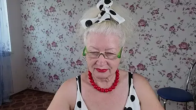 Maya_Mayflower on StripChat 