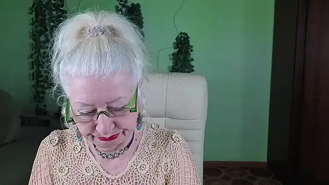 Maya_Mayflower — Freechat on StripChat