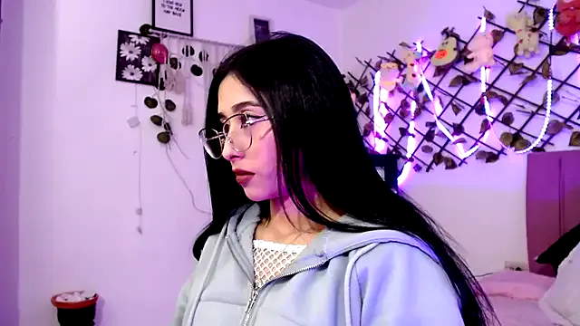 Freechat melissa__dolce on StripChat