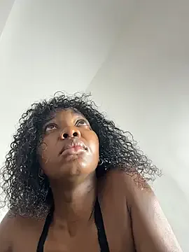 MerliaSsomer — show cum for daddy