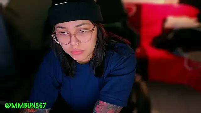 Freechat miacanela_xo on StripChat