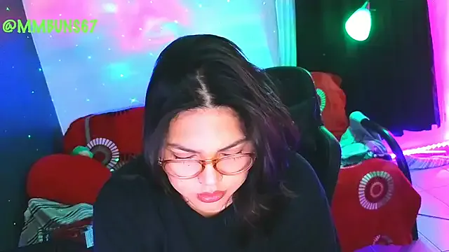 Freechat miacanela_xo on StripChat