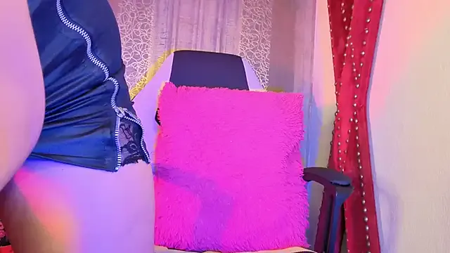 Freechat MishaKinki on StripChat