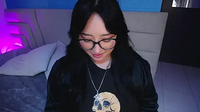 Miss_Loise on StripChat 