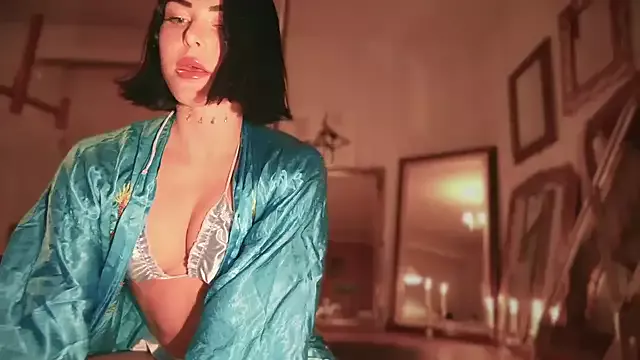 Freechat missninasparkle on StripChat