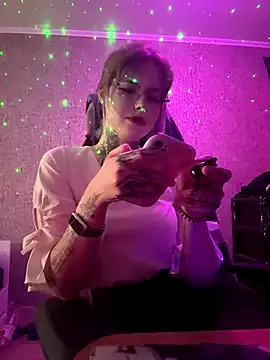 Freechat n1ghtcloud on StripChat