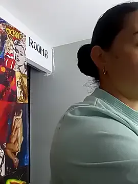 Private NathyMilf_ on StripChat