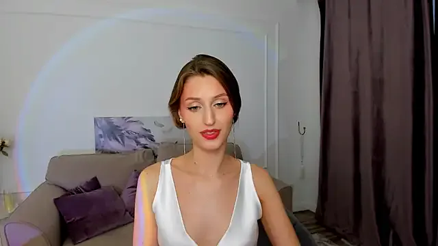 Freechat NaturalBeaty on StripChat