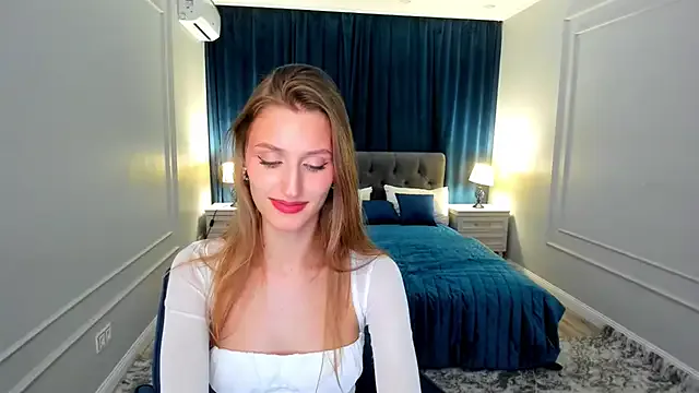 Freechat NaturalBeaty on StripChat