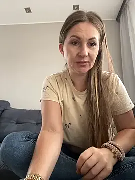 Freechat NikoLmyy on StripChat