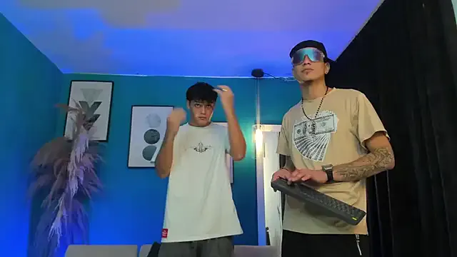 Oficial_KingOfHeavens — little train